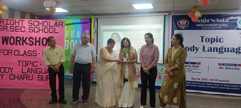 Workshop on body language for senior students